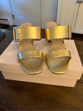 Chinese Laundry Yippy Metallic Gold Heeled Sandals – Size 7.5 – NIB